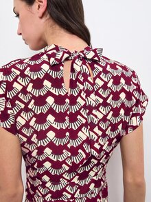 Nöista A Modern Chinese-Style Sleeveless Long Dress. - Burgundy - View 5