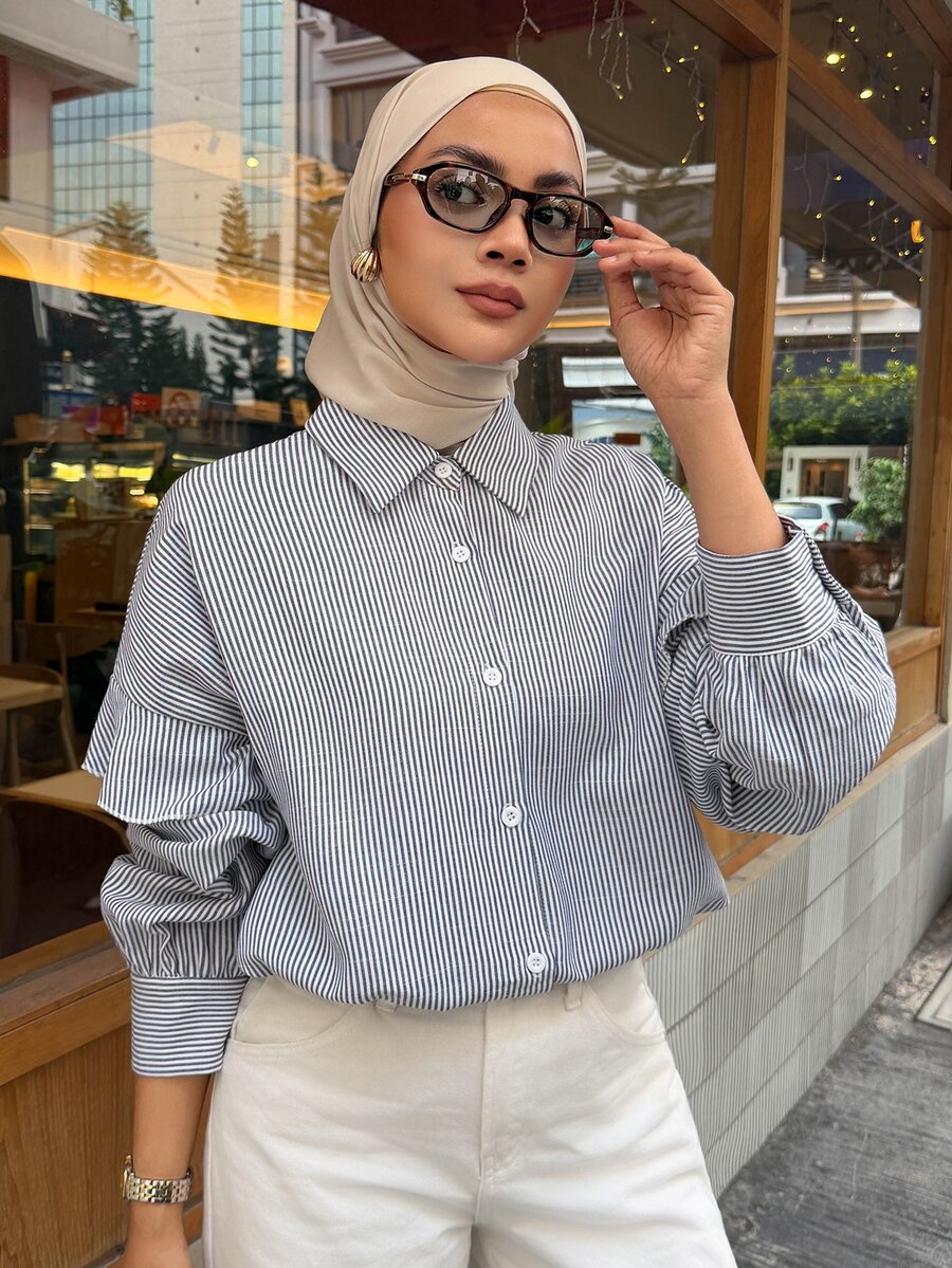 DAZY Autumn Women's Loose Short Button-Down Shirt With Collar, Blue And White Fine Stripes, Fresh Casual Commute Daily Wear - Baby Blue - View 1