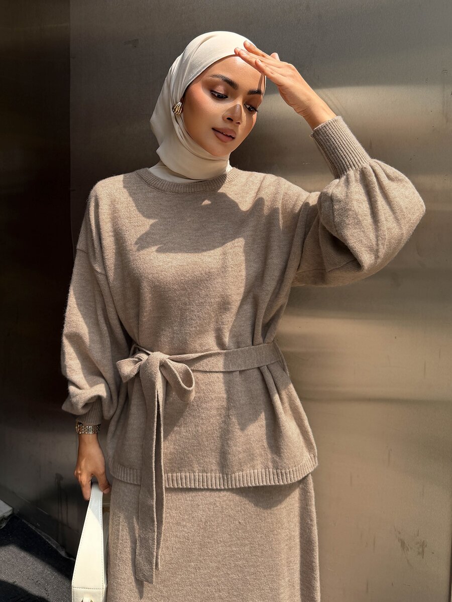 DAZY Women's Minimalist Casual Long Sleeve Sweater 2 Pieces Set - Khaki - View 1