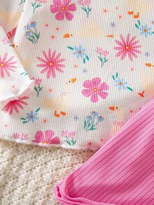 SHEIN 新生女嬰花卉印花長袖T恤與長褲套裝 - 粉色 - 查看 4