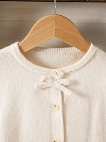 SHEIN Vintaside Kids 女嬰針織毛衣套裝，圓領套頭針織長袖開襟衫，粉色素色，百搭時尚 + 針織喇叭長褲，適合秋冬，2件套，時尚百搭，適合日常穿著、外出、旅行、上學 - 白色 - 查看 4