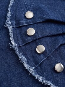 SHEIN MOD Atasan Denim Lengan Pendek Warna Kontras dengan Kancing dan Rumbai untuk Wanita Seksi Ukuran Plus - Medium Wash - View 4