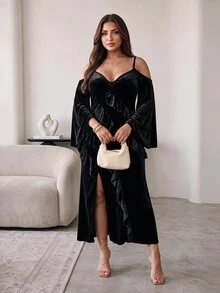 Hourglow Plus Size Women's V-Neck Ruffle High Slit Black Print Dress, Halloween Outfit, Elegant Wear, Sexy, Floral, Date Evening Night, Party Look, Fall - Black - View 3