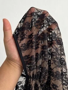 SHEIN BAE Women's Black Lace Fitted Fashion Halter Tank Top - Black - View 8