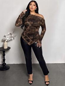 SHEIN CURVE+ Brown Tie-Dye Floral Hem Asymmetrical Shoulder Plus Size T-Shirt - Multicolor - View 4