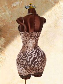 Amplova Gaun Mini Cami Motif Zebra dengan Renda Kontras Seksi untuk Wanita - Mocha Brown - View 8