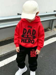 男嬰字母「My Dad Is My Hero」連帽衛衣與慢跑褲套裝，紅黑配色 (1套) 秋冬款 - 彩色 - 查看 3