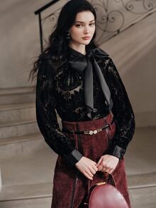 Anewsta Modern Retro Style Lantern Sleeve Random Floral Print Collar Silk Bow Design Fabric Women's Blouse - Black - View 3