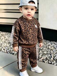 2pcs Baby Boys Leopard Print Pattern Crew Neck Fleece Long Sleeve Sweatshirt And Matching Fleece Long Pants Sweatpants Set, Suitable For Autumn/Winter - Multicolor - View 1