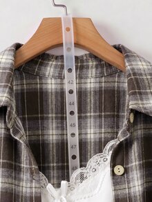 Linhara 女款大尺碼復古杏色與咖啡色格紋刷毛長版襯衫洋裝，領口鈕扣前開襟，落肩設計，可捲袖，寬鬆版型，休閒秋冬日常穿著 - 彩色 - 查看 4