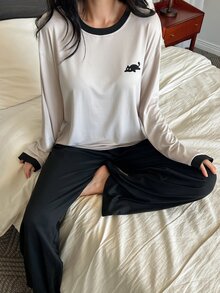 DAZY طقم ملابس نوم نسائي كاجوال للاستخدام اليومي والمنزلي بألوان متباينة، ملابس علوية بأكمام طويلة وبنطلون - رمادي - مشاهدة 3