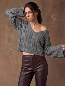 Freevana Sweater Lengan Panjang Wanita dengan Garis Leher Asimetris - Grey - View 6