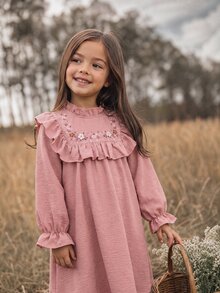 Emery Rose Kids Emery Rose Kids 女童編織素色花卉圖案荷葉邊休閒洋裝 - 藕粉色 - 查看 3