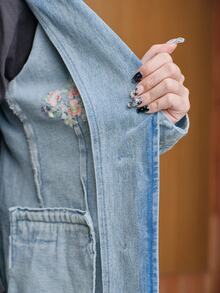 Anewsta Women's New Fashion Heavy Embroidery Luxurious Casual Comfortable Blue Jeans Jacket - Blue - View 7