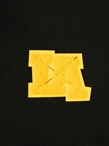 SHEIN 1件青少年男孩寬鬆休閒極簡高街設計 3D毛巾刺繡拼接多彩多圖案套頭衛衣，舒適面料，獨特版型，秋冬新款，適合多種場合 - 黑色 - 查看 4
