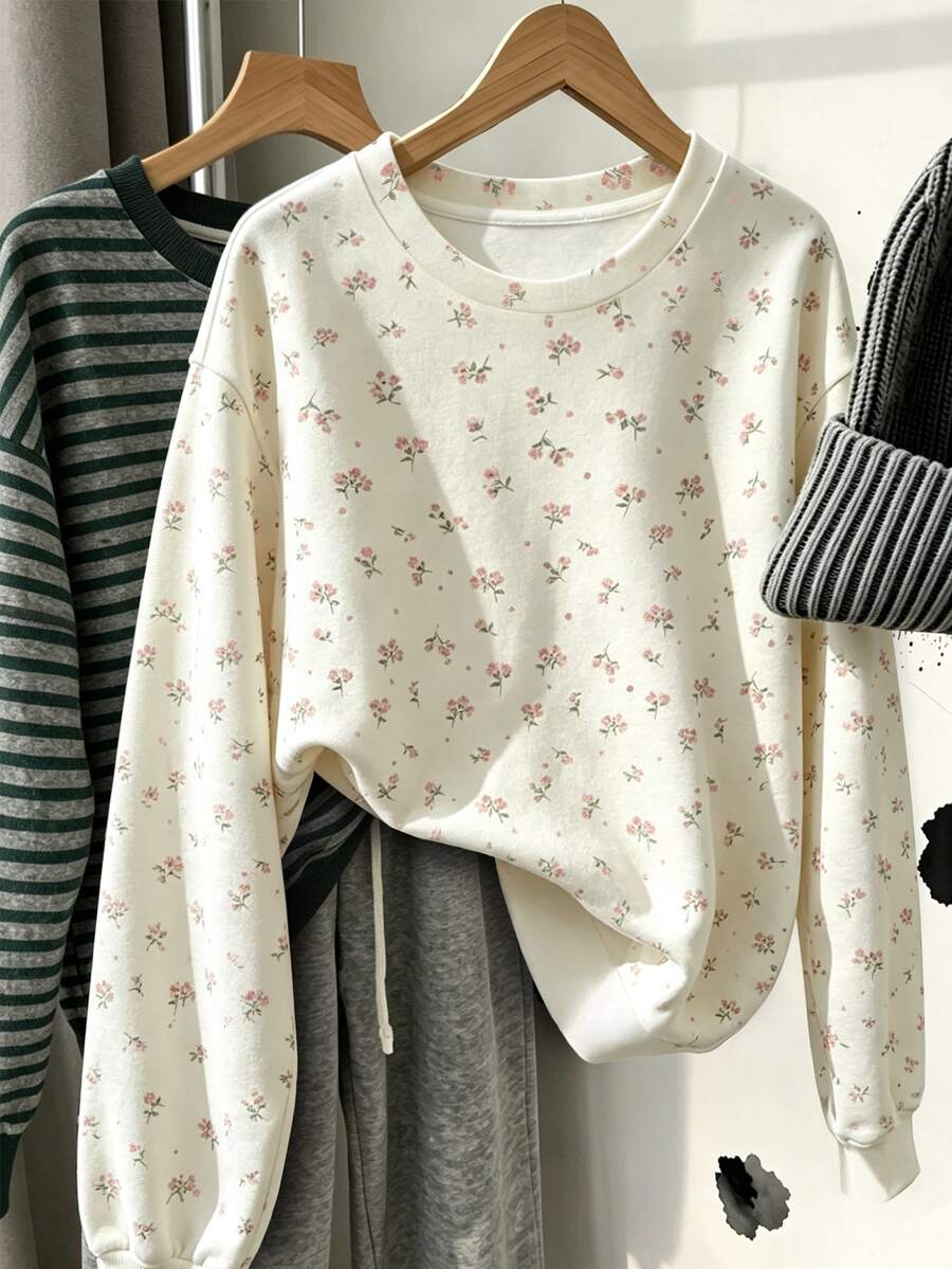 SHEIN Floral Pattern; Women's Sweatshirt; Matching For Sisters; Currently Popular; Gift For Sisters; Casual Simple Fashionable Loose Sweatshirt. - Multicolor - View 1