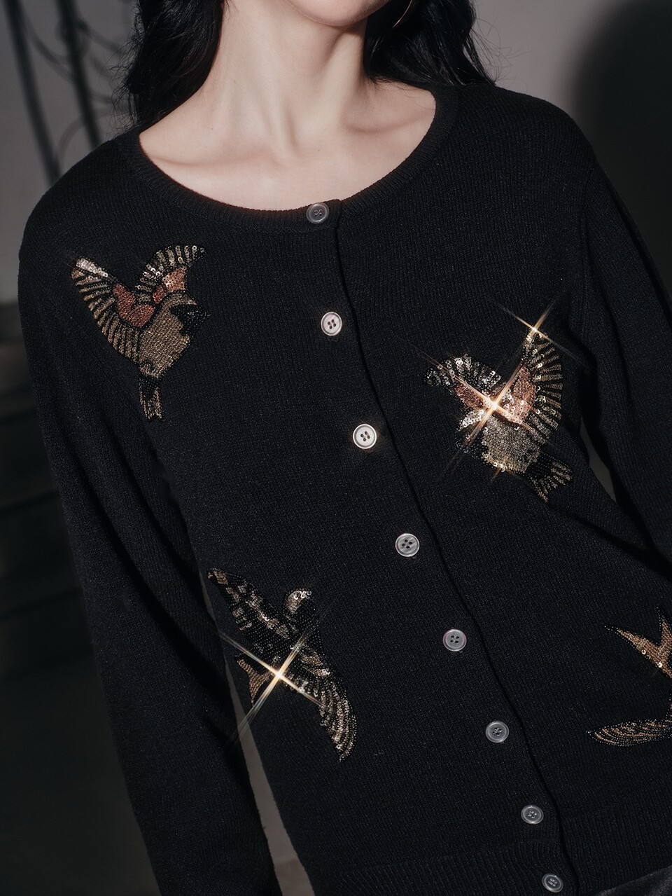 French Autumn/Winter High-End Fashion Design Elegant Sophisticated Evening Style Heavy Embroidery Bird & Sequin Round Neck Button-Front Cardigan