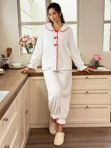 Snug Reverie Bộ đồ ngủ 2 món nỉ lông mùa đông phối viền tương phản - trắng - Xem 7
