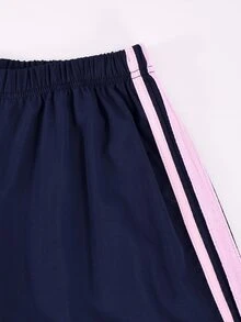 SHEIN 3件套女童套裝，甜酷韓系休閒風，適合校園出遊日常春/秋穿搭，粉色豹紋數位印花拼色拼接，蝴蝶結刺繡連帽外套＋細肩帶寬腿褲套裝 - 藍色 - 查看 4