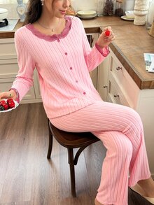 Snug Reverie طقم بيجامة نسائي من الصوف الناعم المضلع الرقيق بأكمام طويلة، بلون موحد مع تطريز دانتيل حلو - وردي - مشاهدة 5