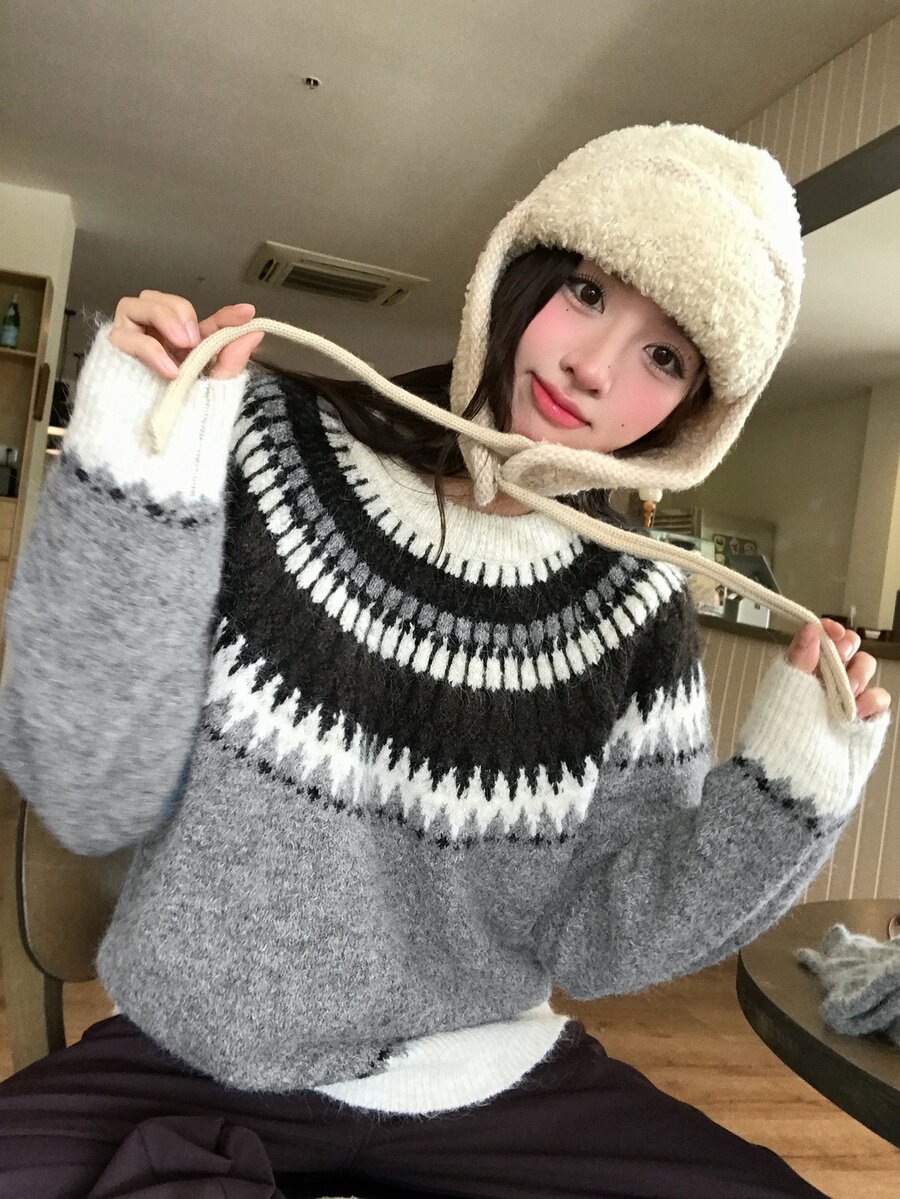 DAZY Women's Round Neck Contrast Color Autumn/Winter Korean Style Long Sleeve Sweater - Grey - View 1