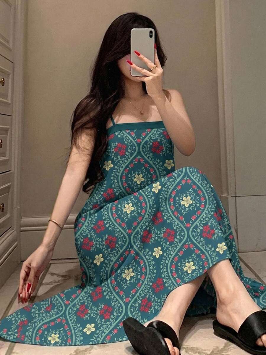 DAZY Summer Beach Vacation Style Floral Print Loose Camisole Maxi Nightgown For Women - Dark Green - View 1
