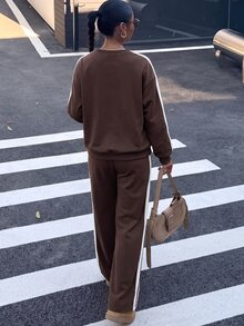 SHEIN EZwear 大尺碼女款條紋V領長袖運動衫與長褲休閒兩件套 - 棕色 - 查看 6