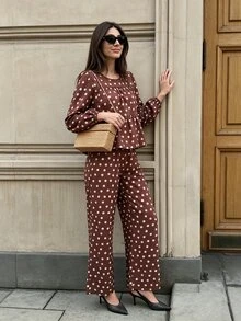 SHEIN PariChic طقم نسائي من قطعتين قميص بأكمام طويلة وبنطال بطبعة نقاط فرنسية - بني - مشاهدة 6