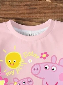 Peppa Pig X SHEIN طقم سويت شيرت بأكمام طويلة وطباعة كرتونية مع بنطلون ليقنز للبنات الصغيرات - أبيض - مشاهدة 4