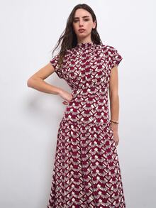 Nöista A Modern Chinese-Style Sleeveless Long Dress. - Burgundy - View 3