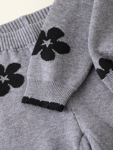 SHEIN 灰色花卉女孩針織套裝，女孩圓領毛衣與寬腿褲2件套，歐美媽媽喜愛，適合外出與聚會 - 灰色 - 查看 6