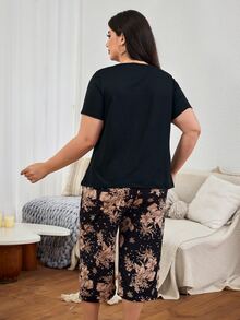 Serenescape Casual Floral Print Plus Size Short Sleeve & 3/4 Length Pants Pajama Set, 2 Pieces - Multicolor - View 2