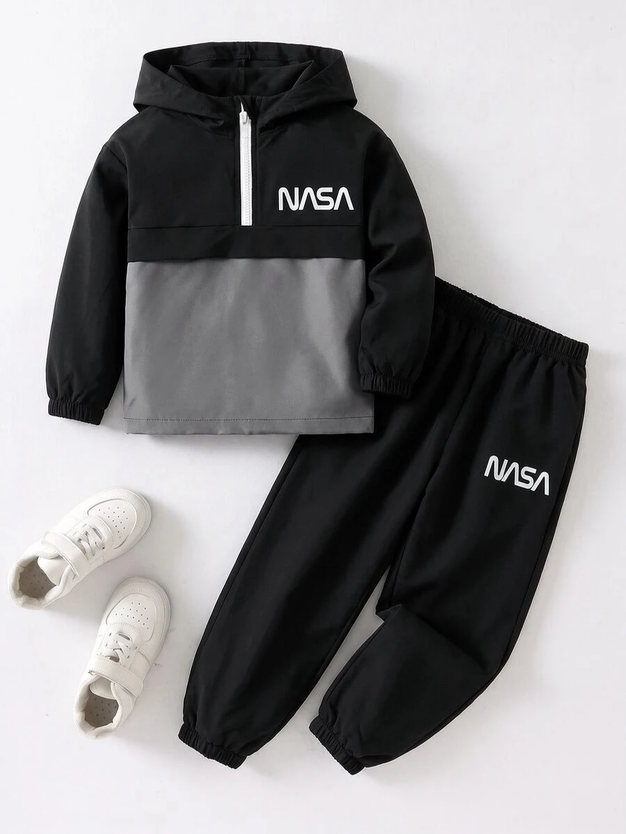 SHEIN 2件組兒童小男孩休閒拼接連帽半拉鍊套頭寬鬆長袖外套與寬鬆慢跑長褲,梭織兩件套,適合學校、花園、海灘、生日,春夏秋冬四季皆宜 - 彩色 - 查看 1