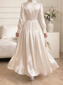 Celisse Gaun Satin Lengan Lentera Leher Tinggi - Aprikot - View 2