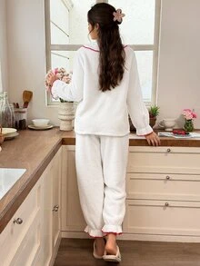 Snug Reverie Bộ đồ ngủ 2 món nỉ lông mùa đông phối viền tương phản - trắng - Xem 2
