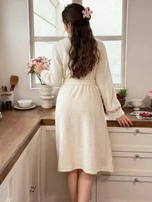 Snug Reverie Girl Style Contrast Color Trim Plush Long Robe Women Autumn/Winter Home Wear - Beige - View 2