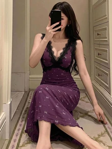 DAZY 秋冬蝴蝶結圖案滿版印花對比色蕾絲拼接收腰長洋裝夏季女款睡裙 - 紫色 - 查看 3