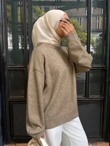 DAZY 女款秋冬駝色圓領寬鬆落肩極簡純色基礎慵懶休閒通勤日常針織衫 - 杏色 - 查看 5