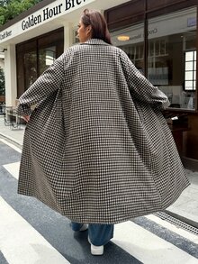 Muchica 大尺碼女款長版格紋風衣，翻領設計、口袋、單排扣，適合學院風穿搭 - 棕色 - 查看 2