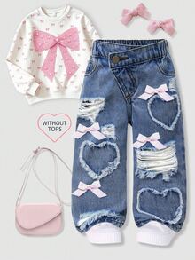 SHEIN Genkimix Kids 女童牛仔長褲，四季皆宜，柔軟棉質，休閒時尚，百搭舒適，簡約甜美可愛，彈性腰頭，破洞設計，愛心補丁刺繡，粉色蝴蝶結裝飾，寬鬆直筒褲腿，深藍色水洗牛仔，適合日常穿著與度假 - 深色水洗藍 - 查看 3