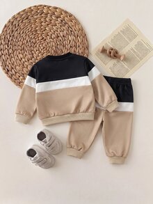SHEIN Newborn Baby Letter Print Long Sleeve Top And Pants Set - Khaki - View 2