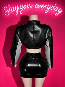 Slaydiva Women's Letter Print PU Leather Cropped Jacket - Light Grey - View 2