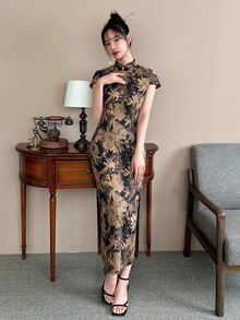 EastFlair Black Gold Neo-Chinese Style Chinese National Style Retro Cheongsam Dress - Black and Gold - View 4