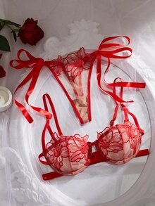 Crystal Vow Romantic Embroidered Underwire Lingerie Set 2pcs - Multicolor - View 6