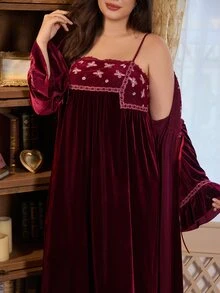 PalaceNights Heavy Embroidery Vintage Palace Style Velvet Plus Size Robe + Camisole Nightgown 2pcs Set - Burgundy - View 7