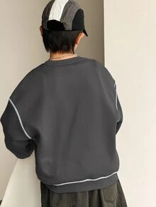 SHEIN Little Byeori 青少年男孩休閒韓系寬鬆百搭對比縫線深灰色圓領運動衫，適合通勤、上學、日常休閒外出與運動，秋冬款 - 深灰色 - 查看 2