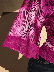 SHEIN ICON 大尺碼 Y2K 復古度假風性感豹紋 V 領蕾絲拼接喇叭袖上衣 - 玫紅色 - 查看 8