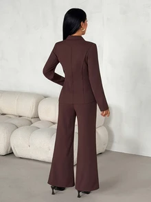 SHEIN PETITE طقم جاكيت بأكمام طويلة وأزرار معدنية وبنطال فضفاض للنساء - بني - مشاهدة 2