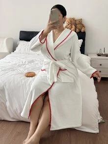 Napfluff CURVE Napfluff CURVE Contrast Color Machine Embroidered Trim With Dual Pockets Lapel Collar Plush Long Sleeve Plus Size Women's Robe - White - View 4
