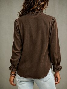 SHEIN 女款時尚藍色丹寧效果荷葉領抓皺袖寬鬆版型百搭襯衫，適合日常穿著、通勤、休閒外出與約會 - 棕色 - 查看 2